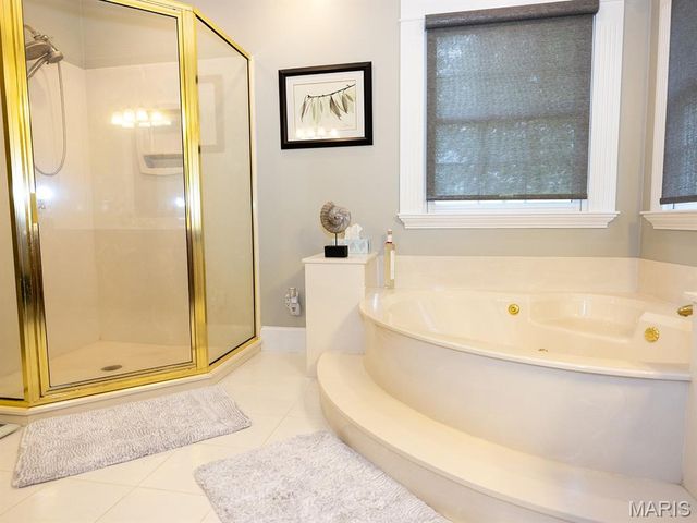 1889 Bay Avenue, Hannibal, MO 63401