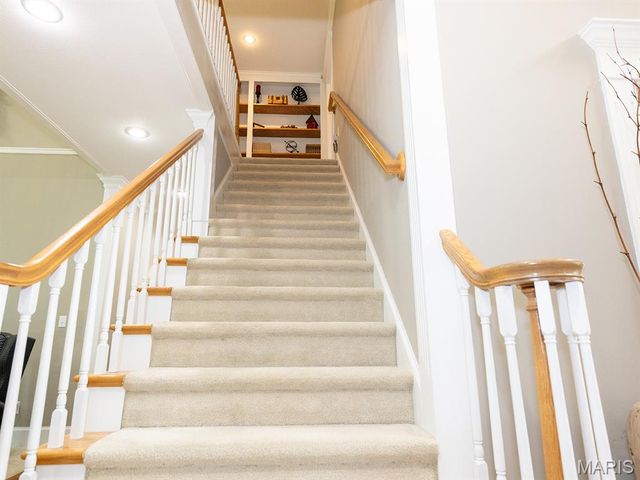 1889 Bay Avenue, Hannibal, MO 63401