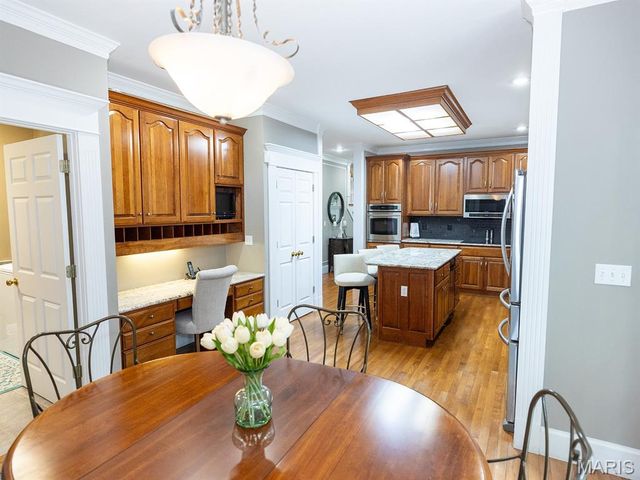 1889 Bay Avenue, Hannibal, MO 63401