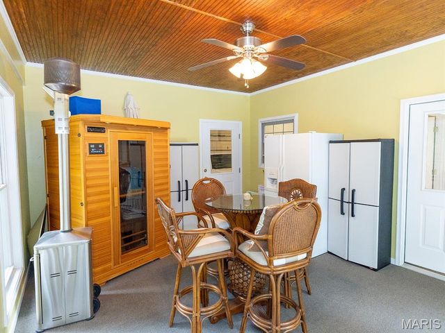 1889 Bay Avenue, Hannibal, MO 63401