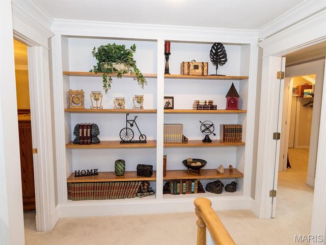 1889 Bay Avenue, Hannibal, MO 63401