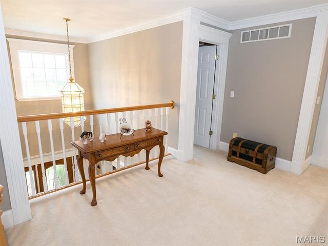 1889 Bay Avenue, Hannibal, MO 63401