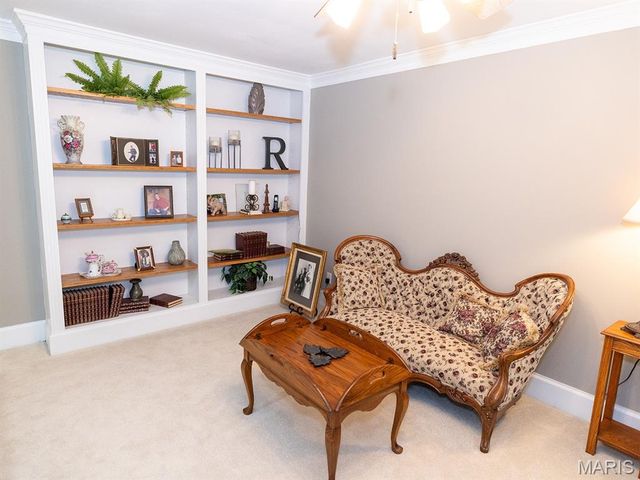 1889 Bay Avenue, Hannibal, MO 63401