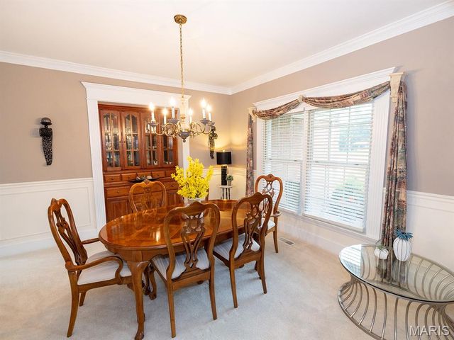 1889 Bay Avenue, Hannibal, MO 63401