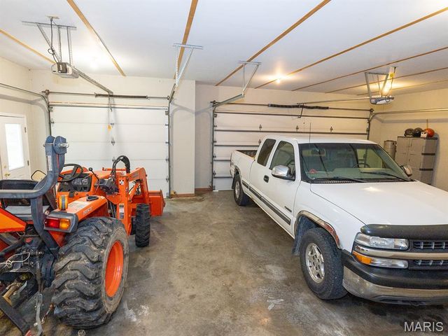 1889 Bay Avenue, Hannibal, MO 63401