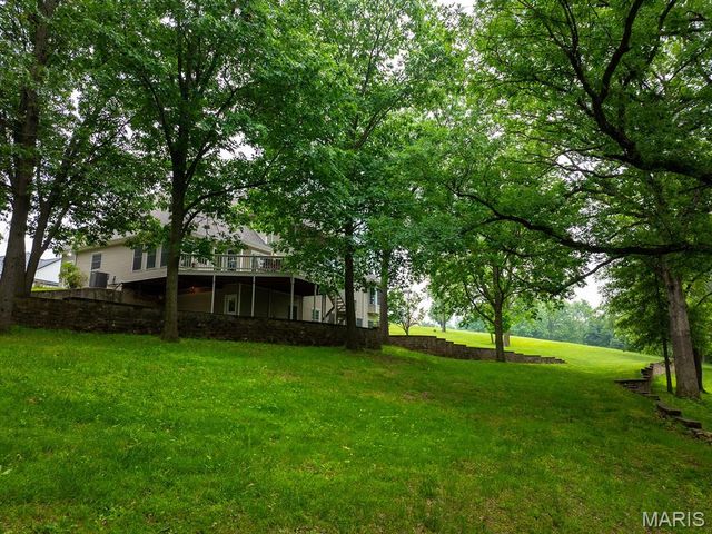 1889 Bay Avenue, Hannibal, MO 63401