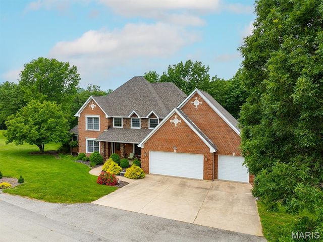 1889 Bay Avenue, Hannibal, MO 63401