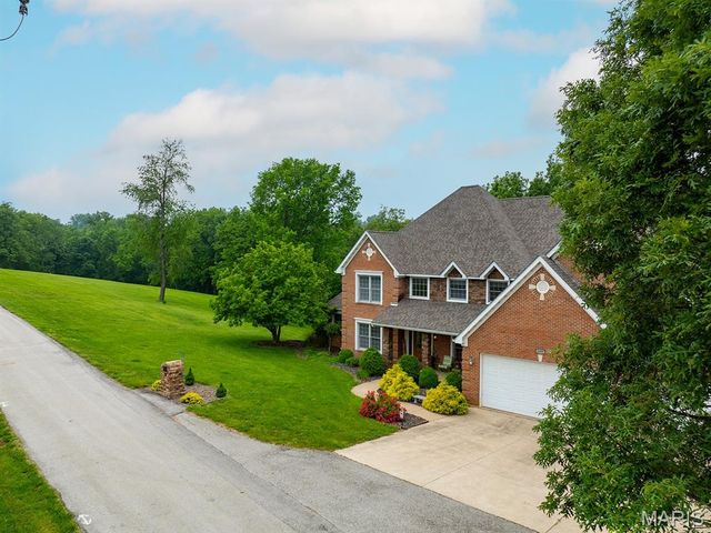 1889 Bay Avenue, Hannibal, MO 63401