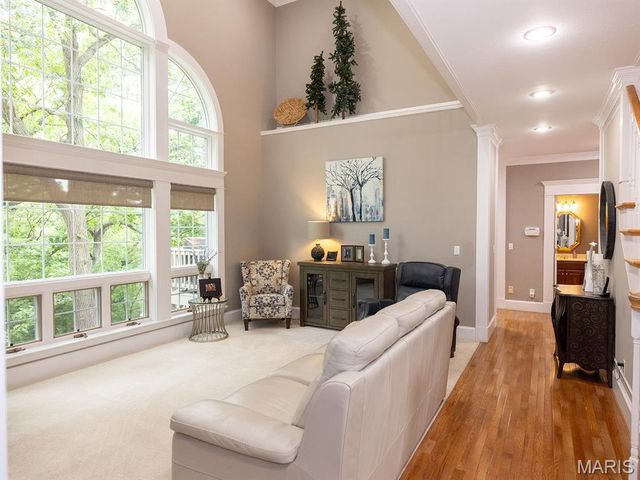 1889 Bay Avenue, Hannibal, MO 63401