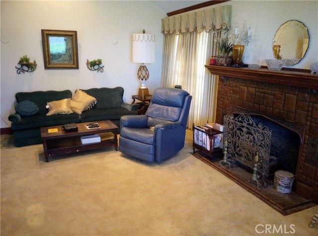 1617 W 125th Street, Los Angeles, CA 90047