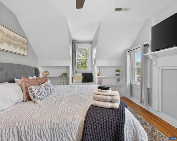 1304 BELLEVIEW AVE, Charlottesville, VA 22901