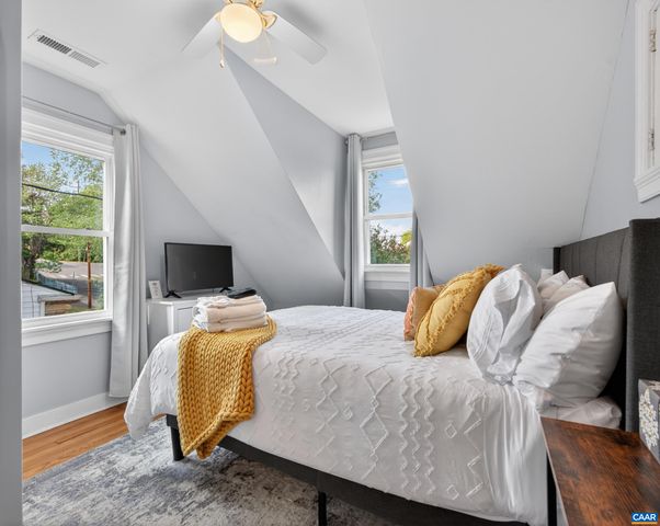 1304 BELLEVIEW AVE, Charlottesville, VA 22901