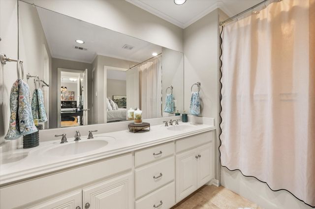 2015 Kodiak Court, Arlington, TX 76013