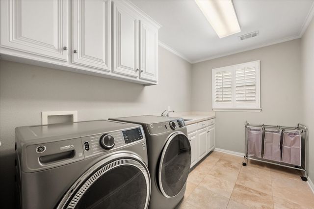 2015 Kodiak Court, Arlington, TX 76013