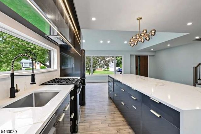 38 Brookside Ave, Fair Lawn Boro, NJ 07410