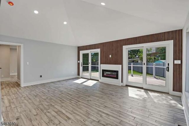 38 Brookside Ave, Fair Lawn Boro, NJ 07410