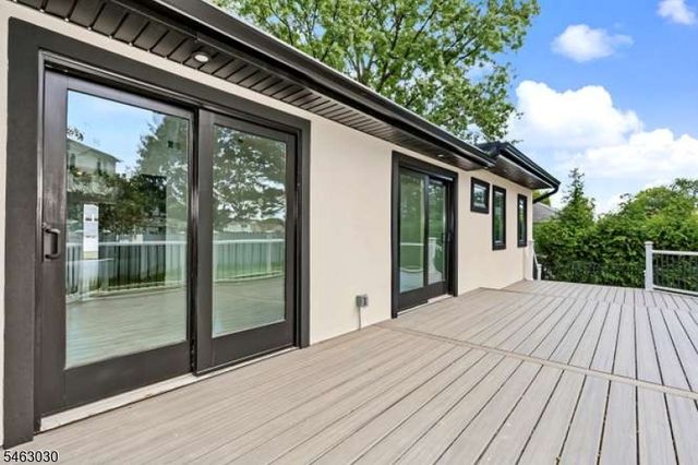 38 Brookside Ave, Fair Lawn Boro, NJ 07410
