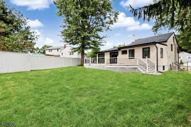 38 Brookside Ave, Fair Lawn Boro, NJ 07410