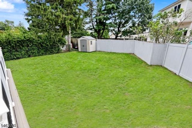 38 Brookside Ave, Fair Lawn Boro, NJ 07410