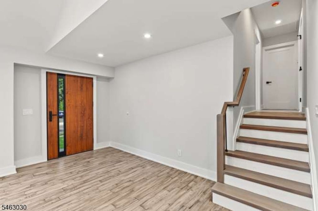 38 Brookside Ave, Fair Lawn Boro, NJ 07410 — photo 3