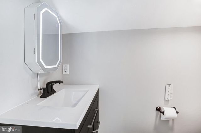 6219 PINEY BRANCH RD NW, Washington, DC 20011