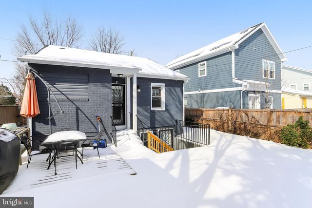 6219 PINEY BRANCH RD NW, Washington, DC 20011