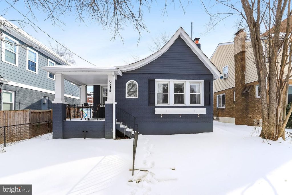 6219 PINEY BRANCH RD NW, Washington, DC 20011