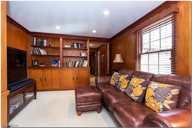 2677 Rocklyn Road, Shaker Heights, OH 44122
