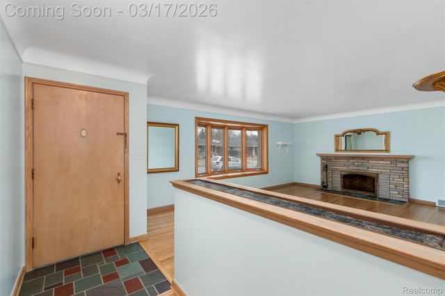 22500 Barton Street, St. Clair Shores, MI 48081