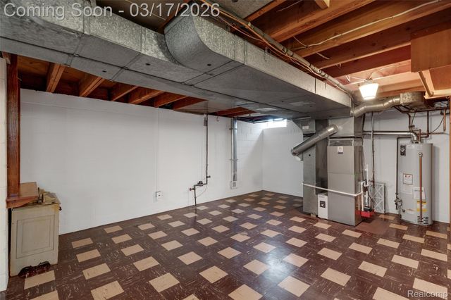 22500 Barton Street, St. Clair Shores, MI 48081