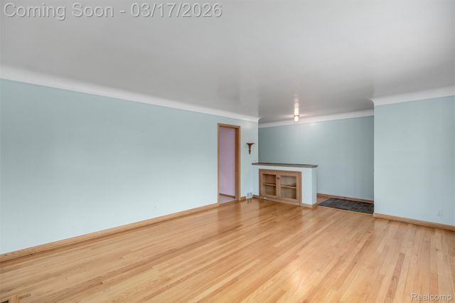 22500 Barton Street, St. Clair Shores, MI 48081