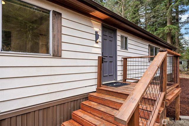 8532 Juniper Place, Maple Falls, WA 98266