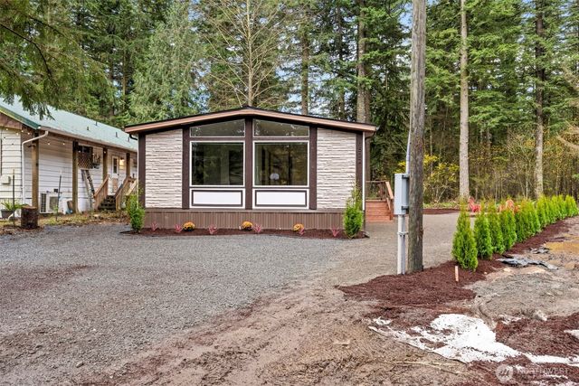 8532 Juniper Place, Maple Falls, WA 98266