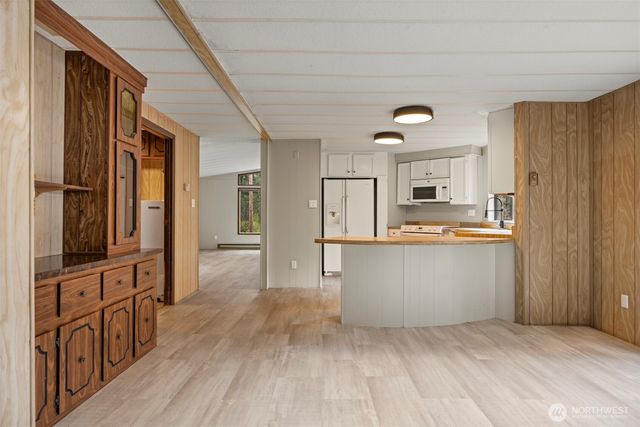 8532 Juniper Place, Maple Falls, WA 98266