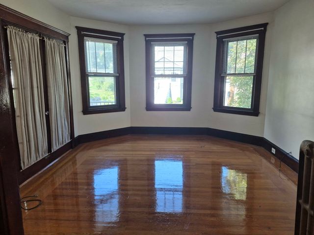 111-113 Brown Ave 2, Boston, MA 02131