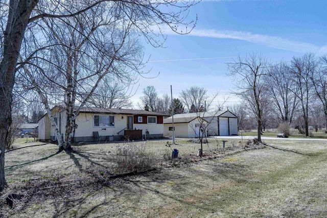 W285 OAK STREET, Fremont, WI 54940
