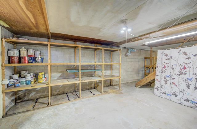 W285 OAK STREET, Fremont, WI 54940