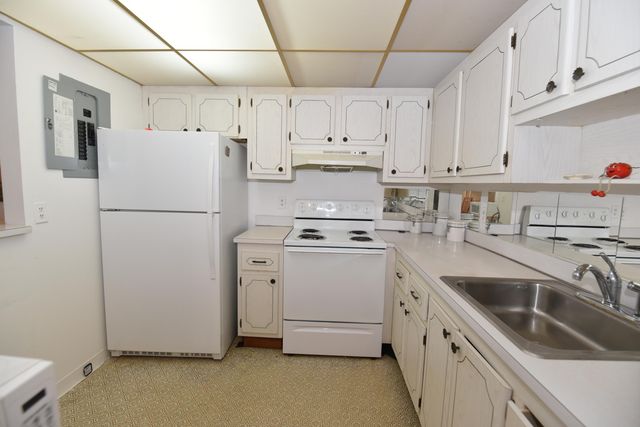 715 Saxony O, Delray Beach, FL 33446