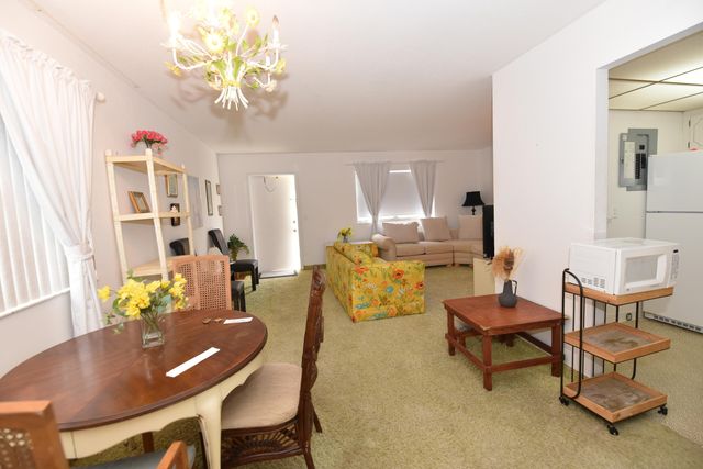 715 Saxony O, Delray Beach, FL 33446