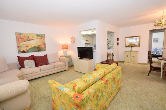 715 Saxony O, Delray Beach, FL 33446