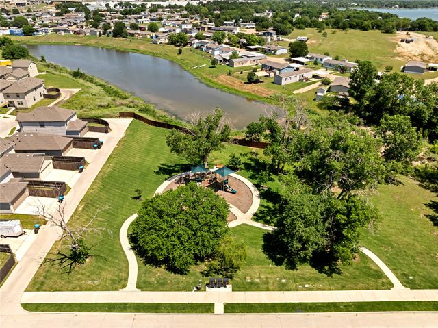 5528 Topwater Trail, Fort Worth, TX 76119
