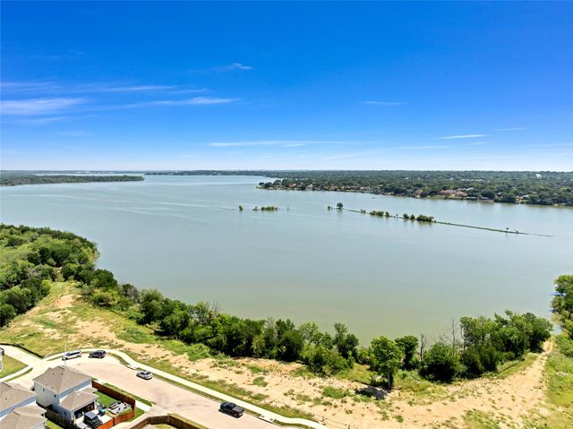 5528 Topwater Trail, Fort Worth, TX 76119