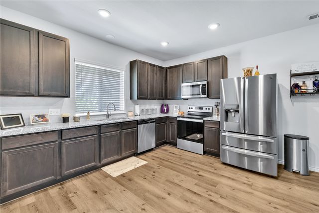 5528 Topwater Trail, Fort Worth, TX 76119