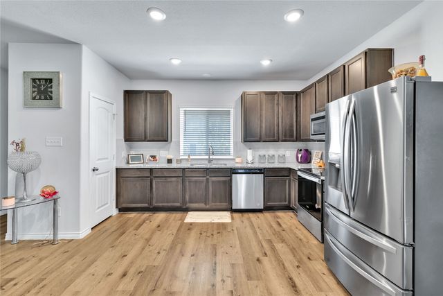 5528 Topwater Trail, Fort Worth, TX 76119
