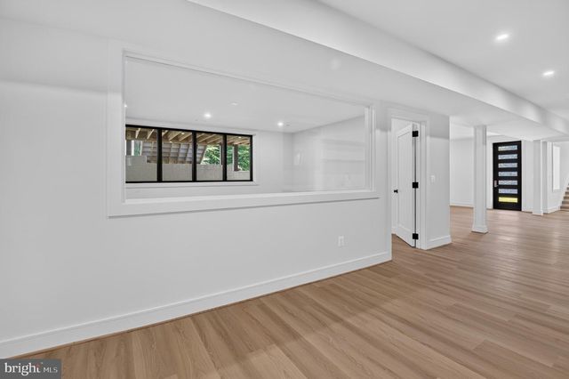 7115 CRAIL DR, Bethesda, MD 20817