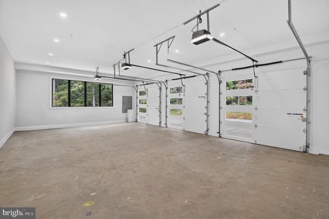 7115 CRAIL DR, Bethesda, MD 20817
