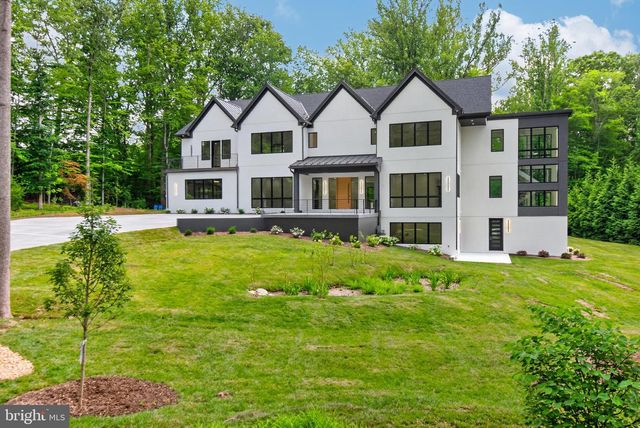 7115 CRAIL DR, Bethesda, MD 20817