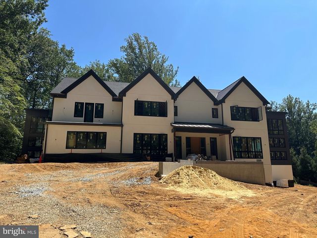 7115 CRAIL DR, Bethesda, MD 20817