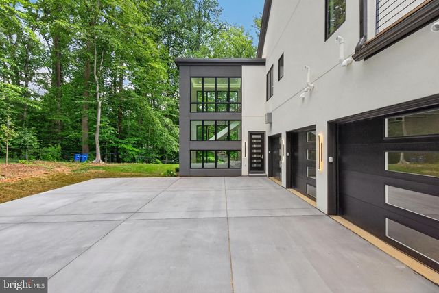7115 CRAIL DR, Bethesda, MD 20817