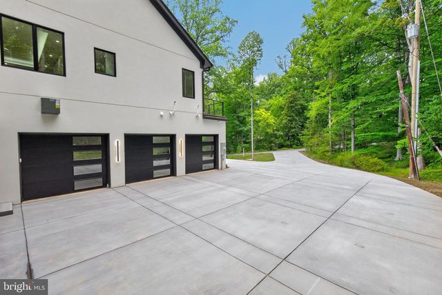 7115 CRAIL DR, Bethesda, MD 20817